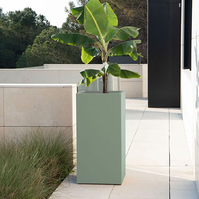 Jardinières en Métal Thermolaqué : L&rsquo;Élégance Durable pour Vos Espaces Extérieurs